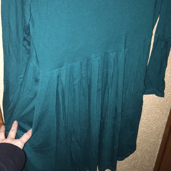 Pocketed Dress - Picture 3 of 6